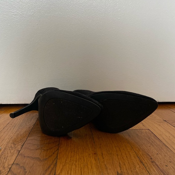 Black Stiletto Heels - Picture 5 of 5